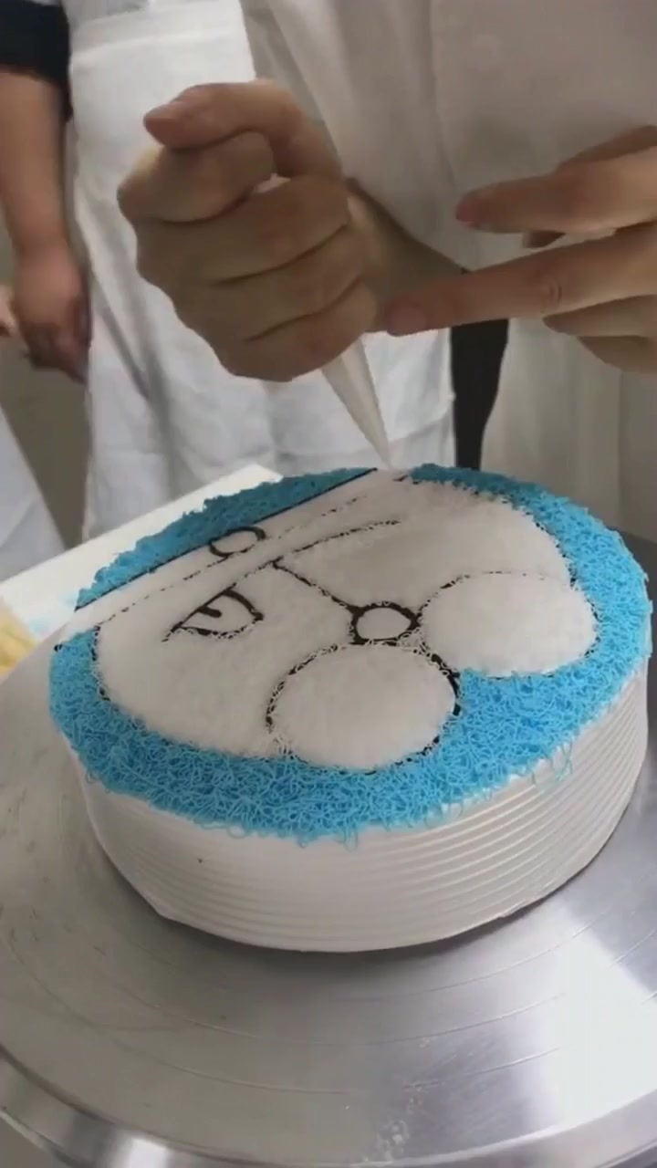 给女朋友做的生日蛋糕,不小心暴露了真实年龄,她看到果断提分手