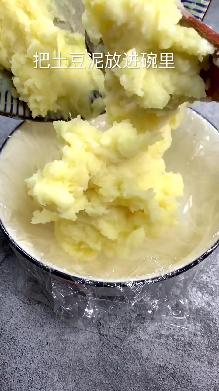 自己制作的美味土豆泥,学会再也不用订外卖了,绵软好吃