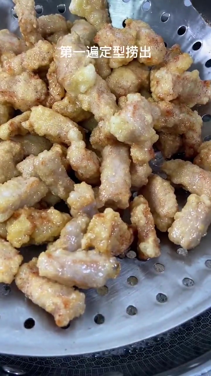 分享一道特色的东北菜,青椒溜肉段,简单好学,你学会了没有