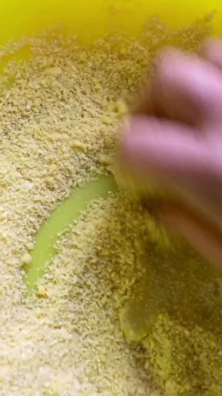 钓鱼教程,用方便面做饵料的配方