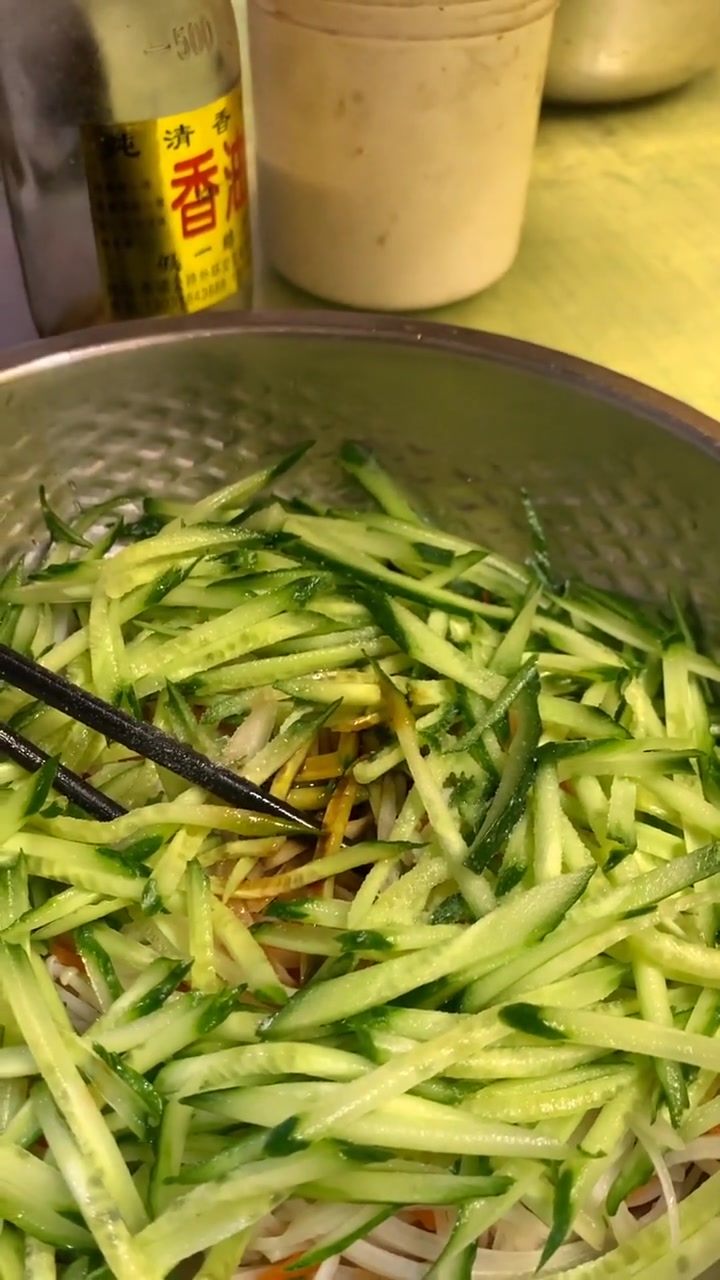 这才是凉拌三丝最好吃的做法,开胃解油腻,步骤清晰容易做