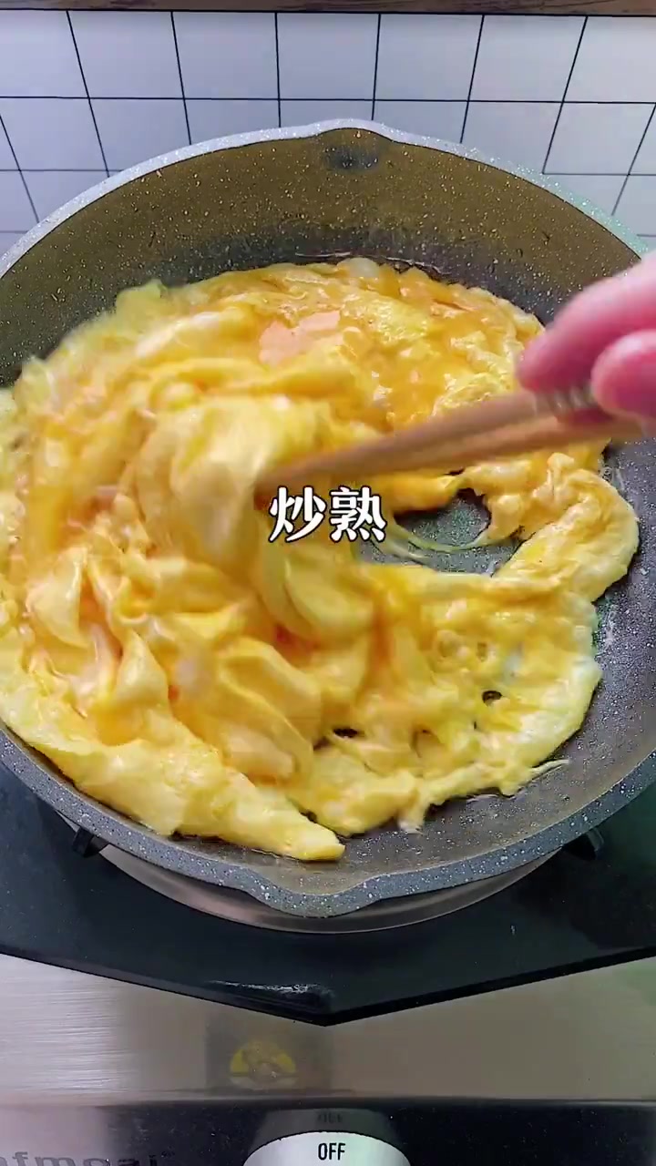 木耳炒鸡蛋,营养又健康