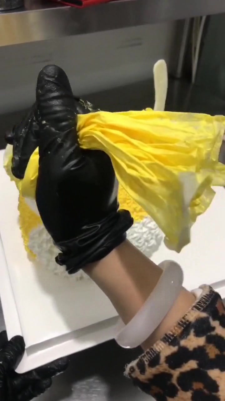 小老虎奶油蛋糕,全靠师傅点点点点出来的,呆萌卡通太招人喜欢啦