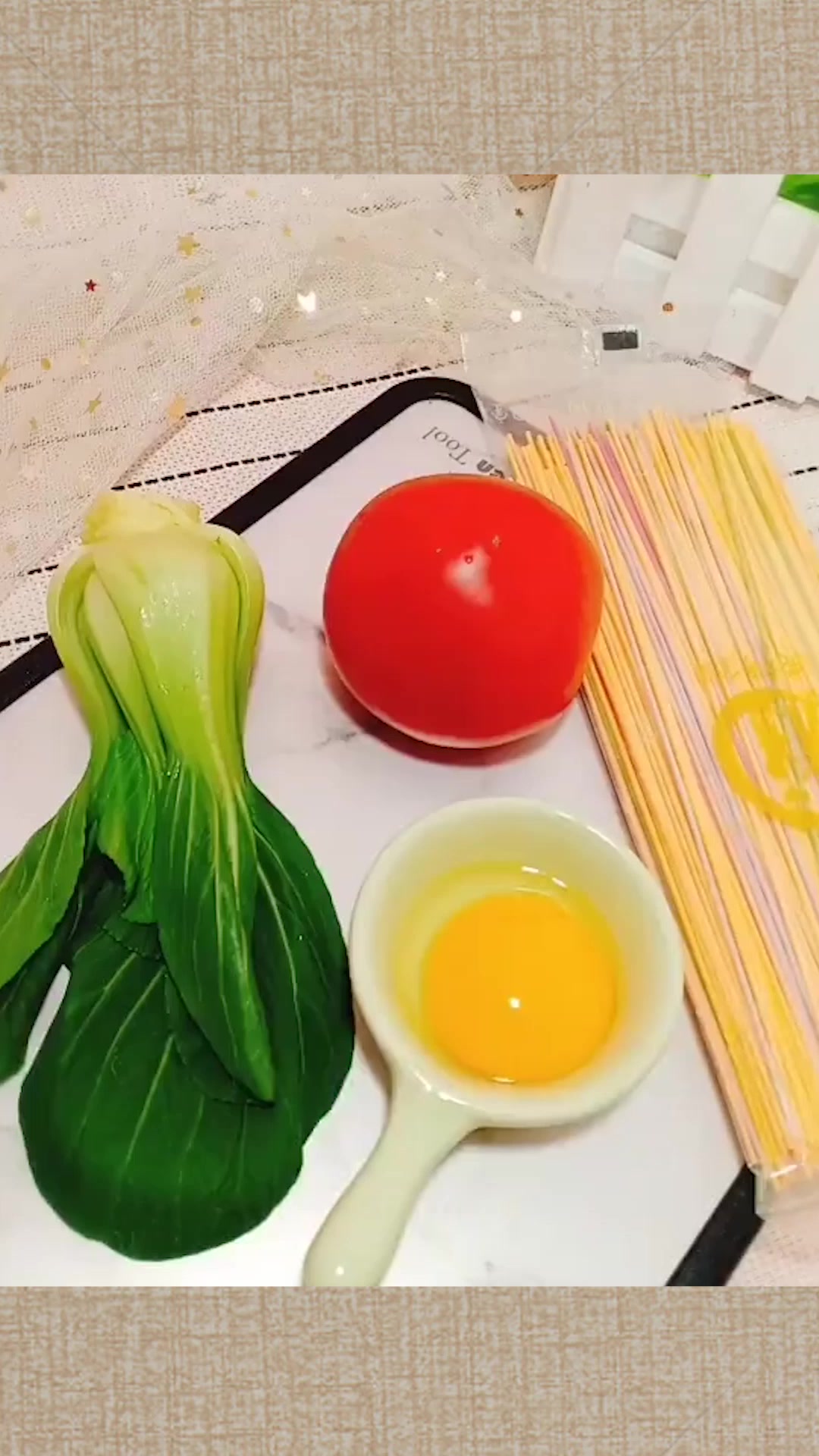 开胃番茄蔬菜面,适合8个月以上的宝宝吃,你学会了吗?