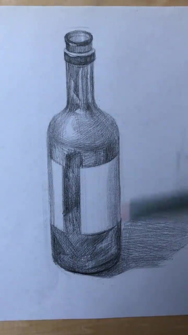 素描啤酒瓶完整版:无敌了,画得真不错