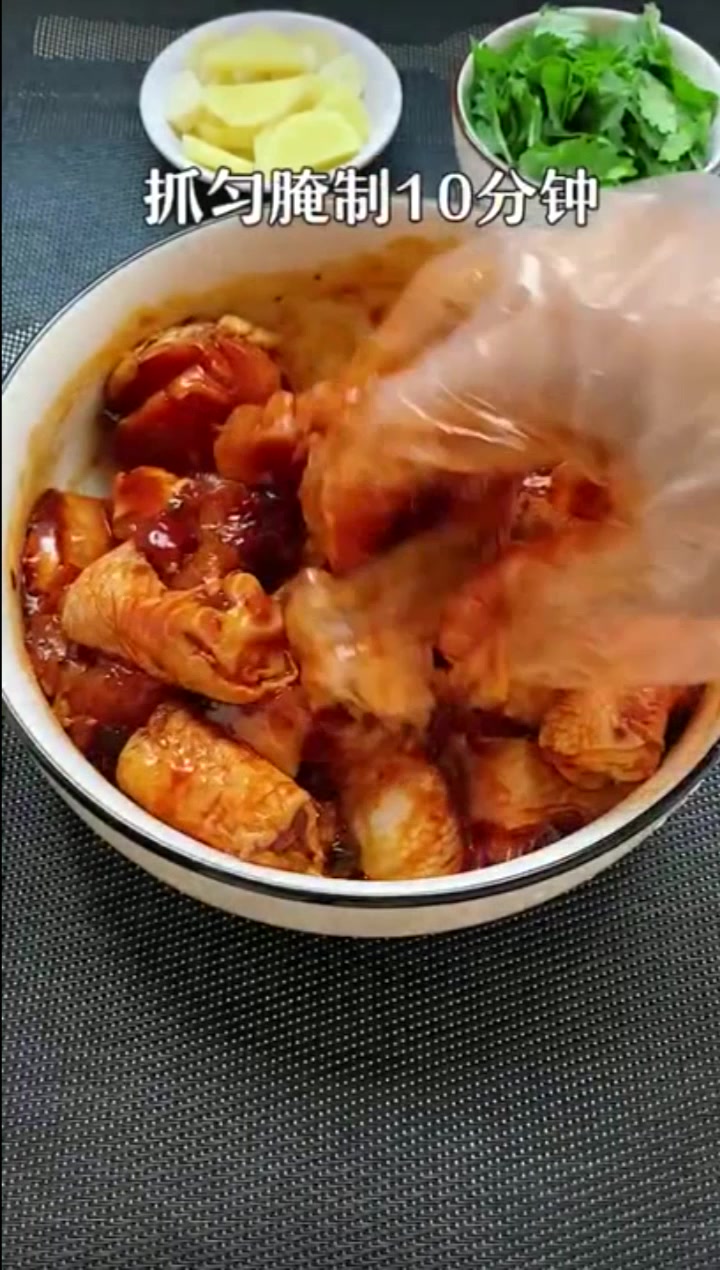 好吃到舔盘子的干锅啤酒鸡就是太费米饭