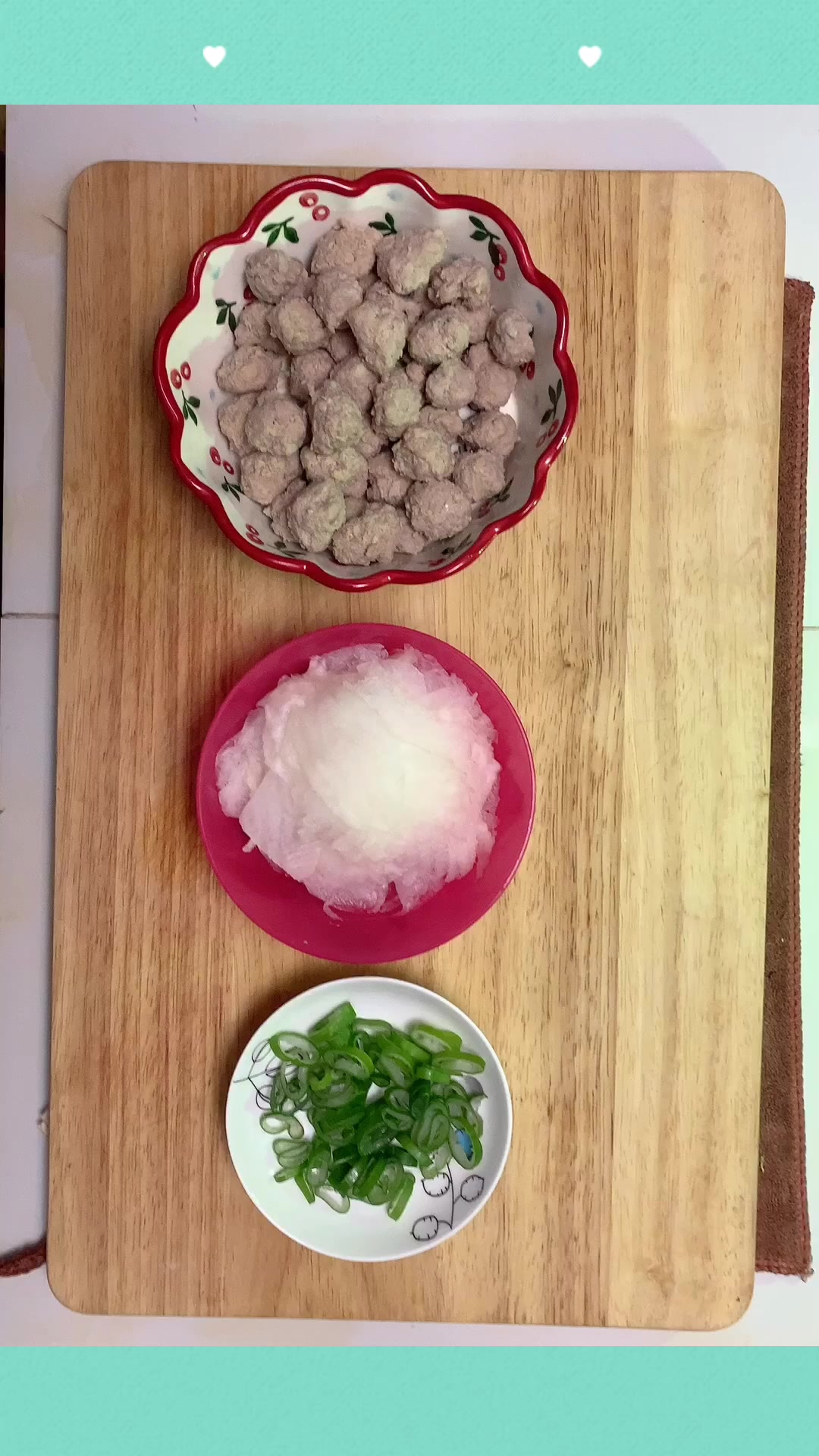 羊肉还在涮火锅?搅碎汆成丸子,做成汤,比吃火锅还过瘾!