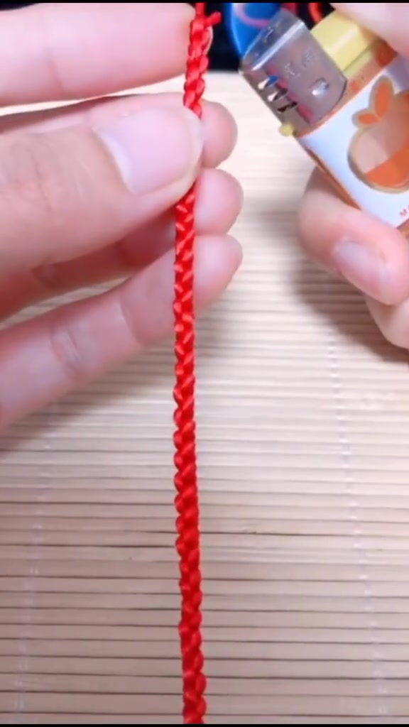 手链绳子编织法视频教程