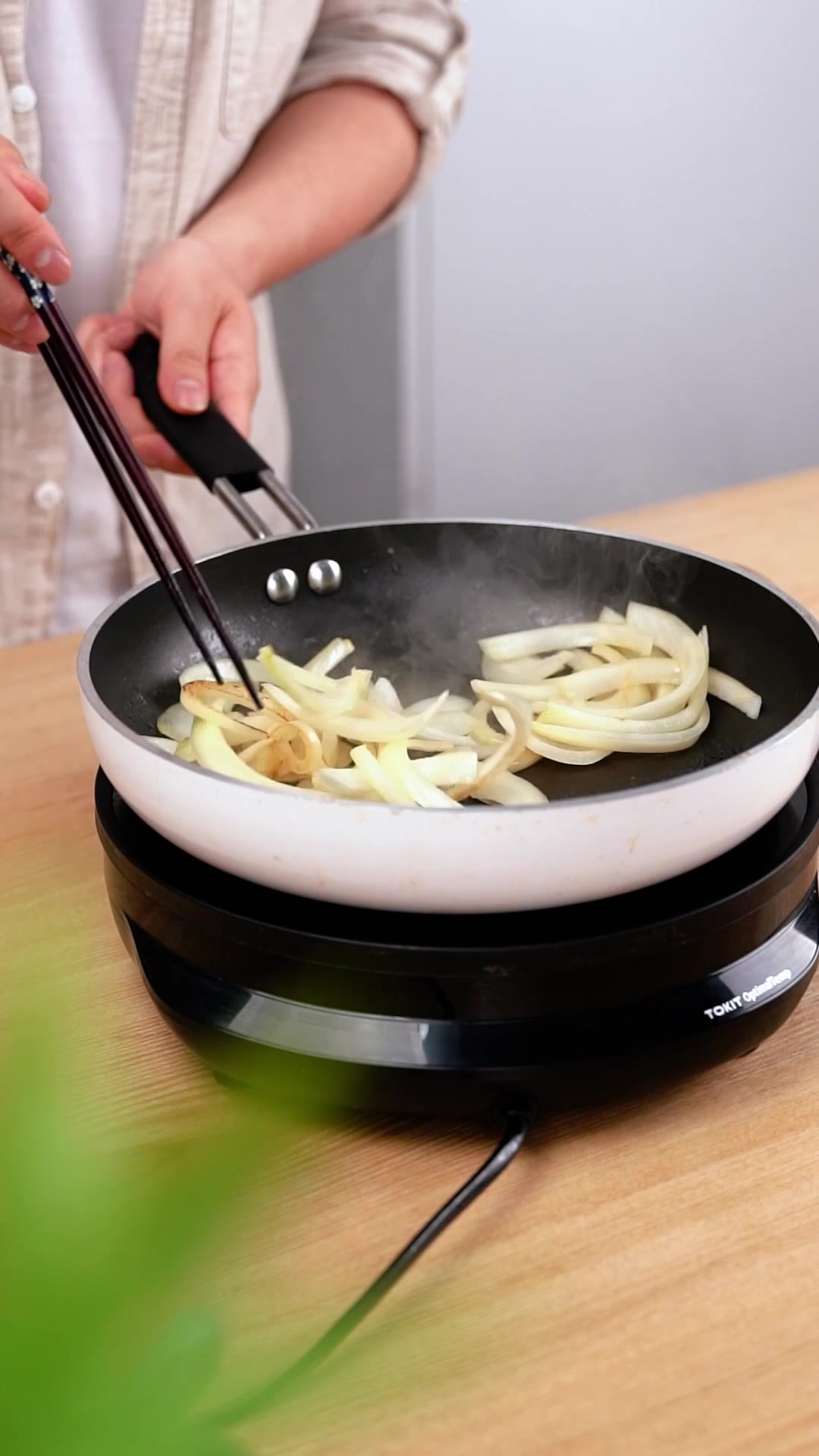 吉野家的「温泉蛋牛丼」,做个加肉豪华版!