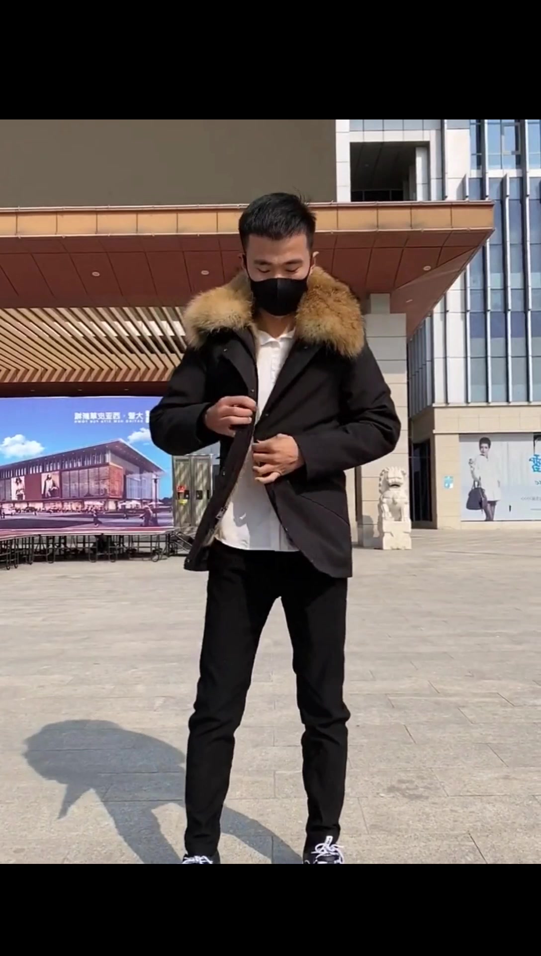 反季高品质派克服整貂内胆男款貉子毛领