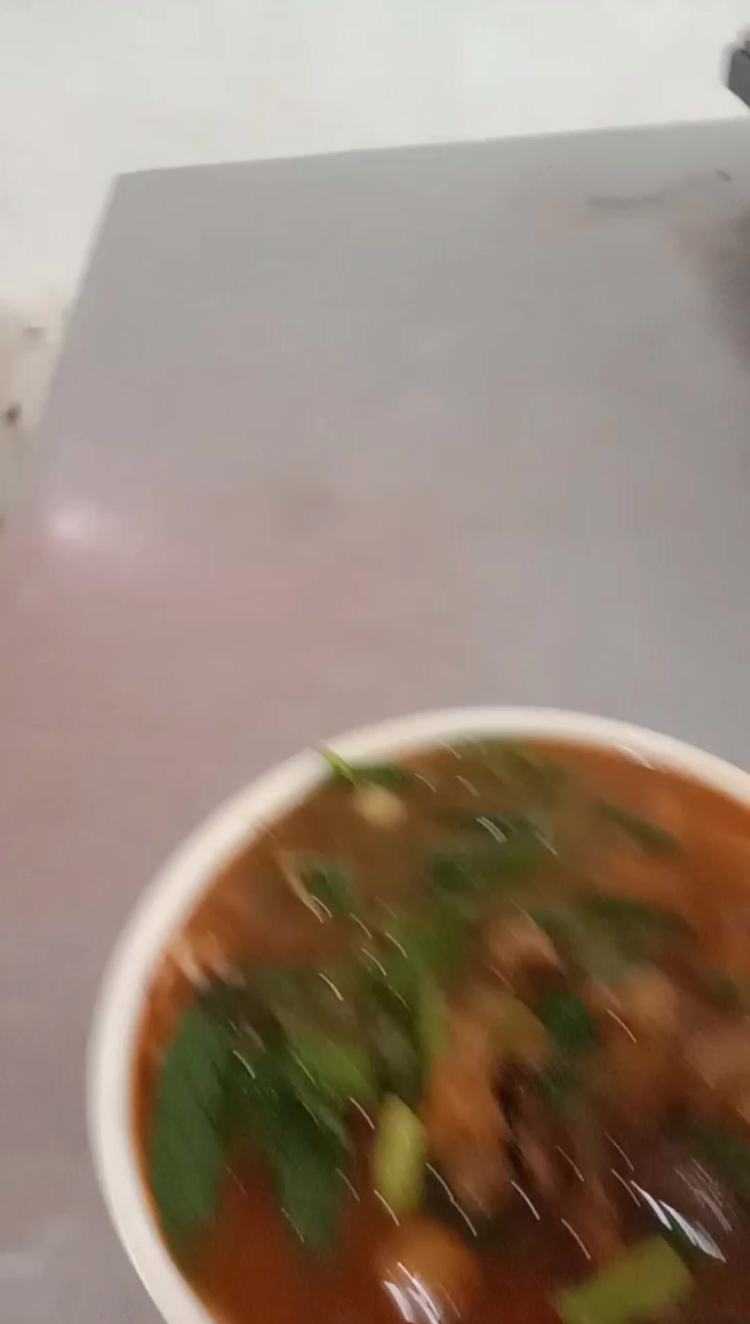 “红烧牛肉米线”