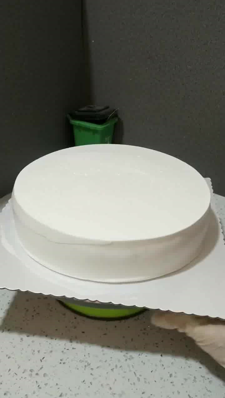 甜甜棉花糖彩虹蛋糕,儿童生日蛋糕裱花过程,这样的成品谁不爱?