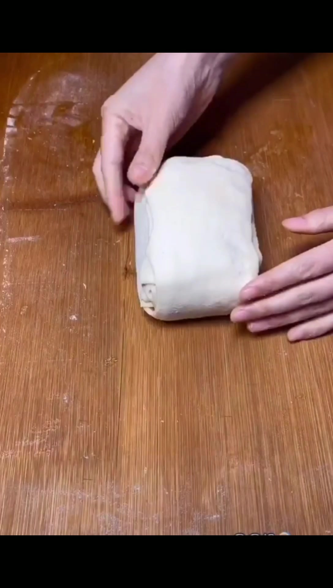 发面芝麻饼,一层一层的,比面包好吃