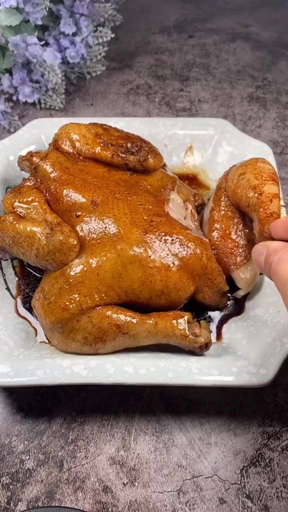 电饭锅焖鸡,做法简单好吃