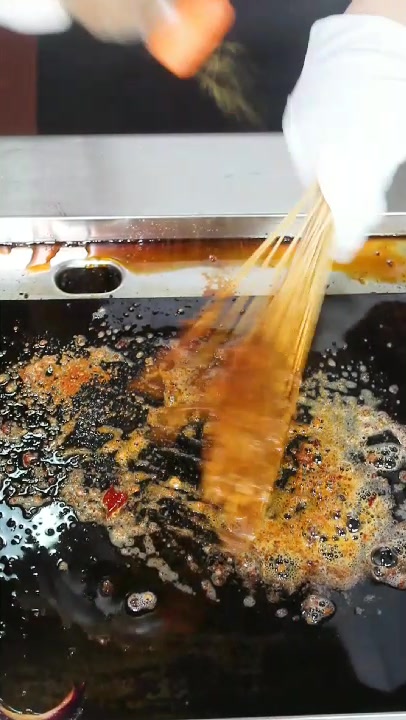 抖音网红袁厨师烤鸭肠