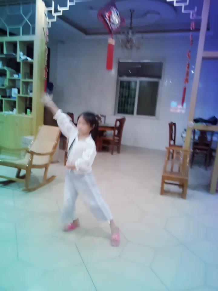 徐珺小天使小天鹅拉丁舞三级