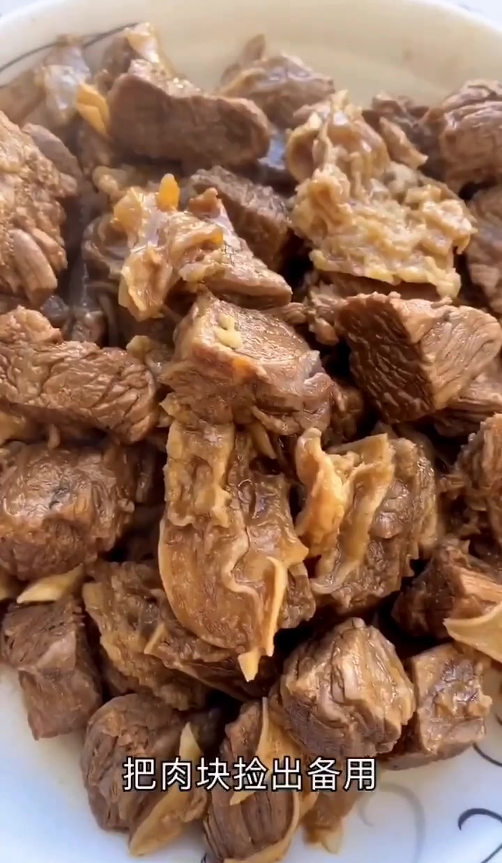 比大排档还好吃哦!自家做的番茄土豆炖牛腩,健康又低脂