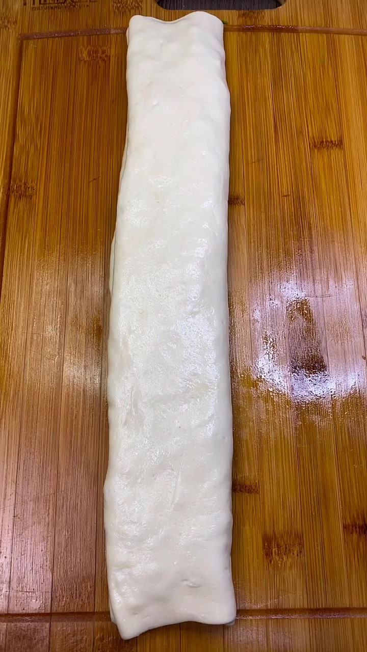 你吃过这样的油炸花卷吗?味道绝对不一般,我一个人能吃十几个!