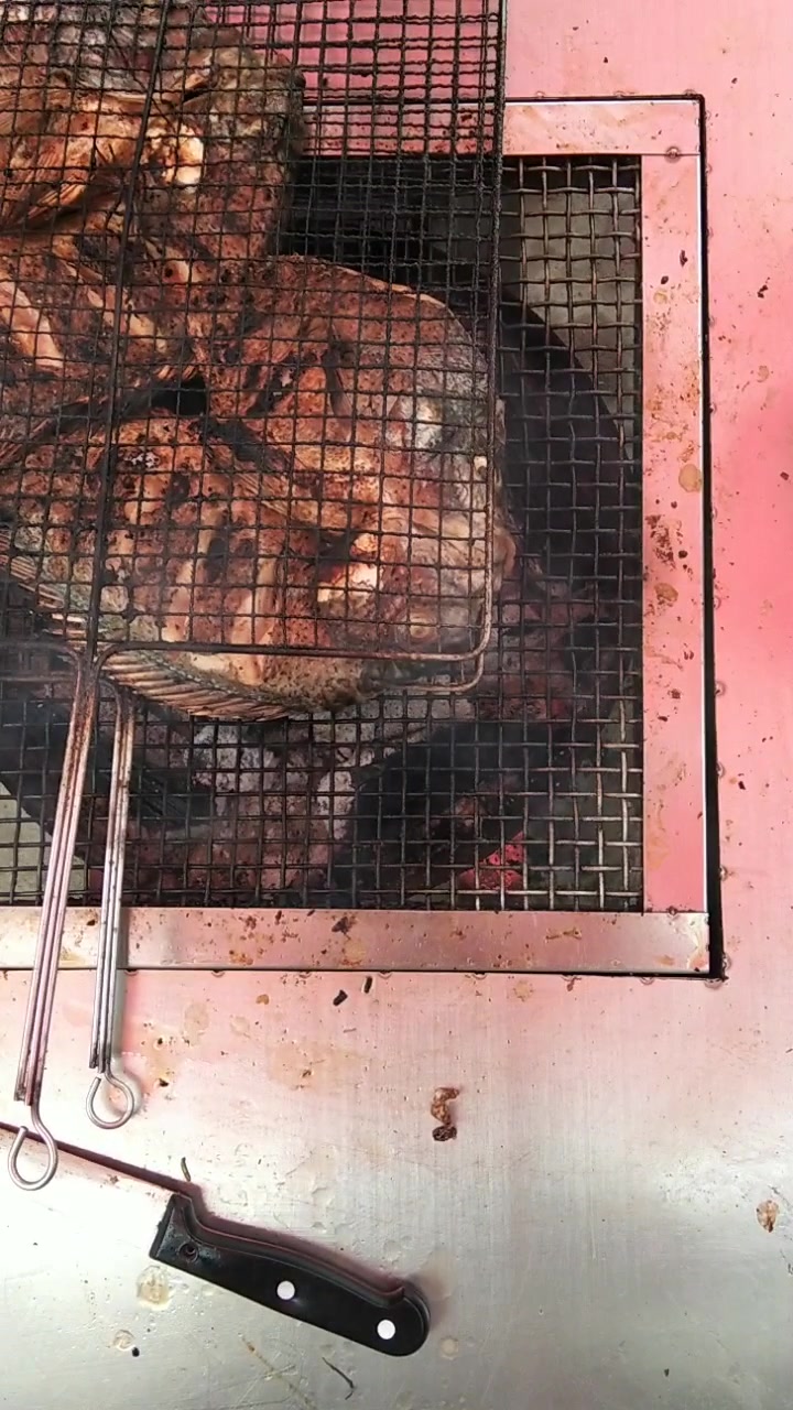 傣味罗非鱼烧烤中