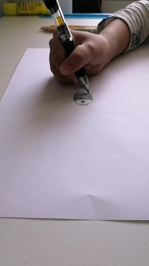 可爱动物系列,吐泡泡的小金鱼,儿童彩铅简笔画!