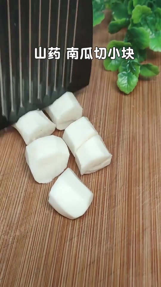 小米粥最好喝的做法,我家1周做5次,暖身养胃,不学会可惜了