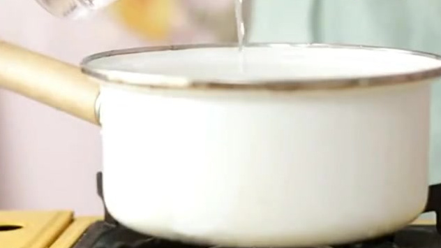 #如何优雅地吃一朵花#快来看美味的千层桂花糕呀,做法敲简单哦,是一看就会的糕点小吃