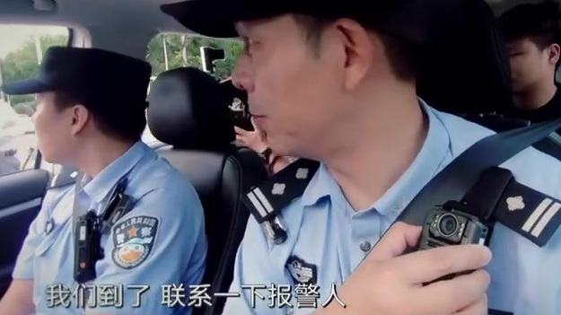 打击违法犯罪的“刚”,处理“鸡毛蒜皮”的“柔”,感谢警察叔叔风雨无阻的守护! !