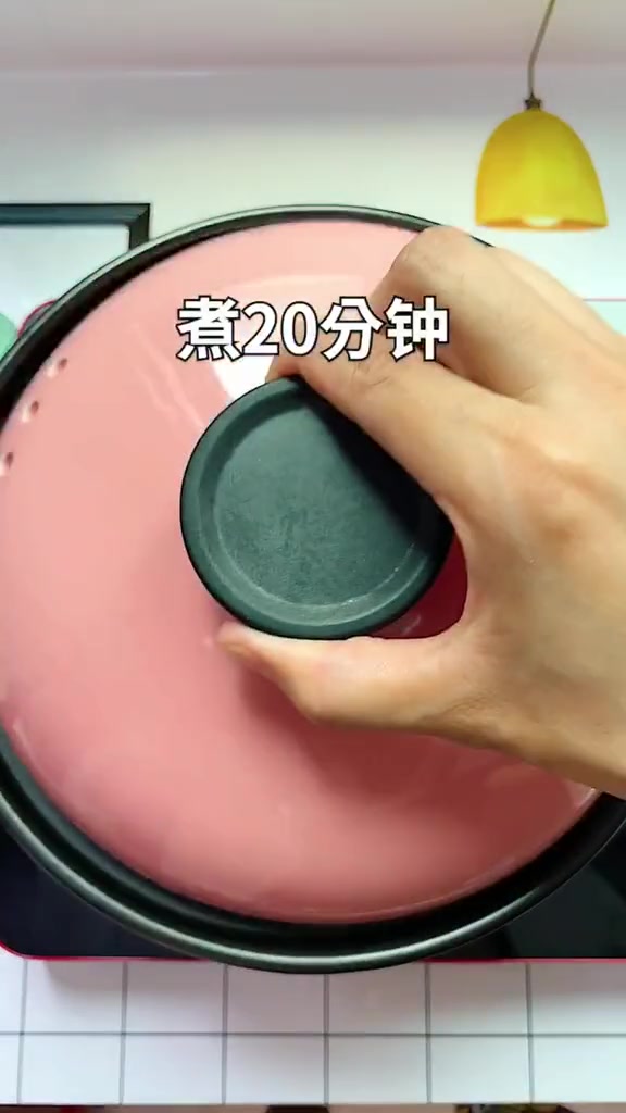 宅在家里当大厨，煮1碗简单的小米粥，健脾又养胃太好喝了！