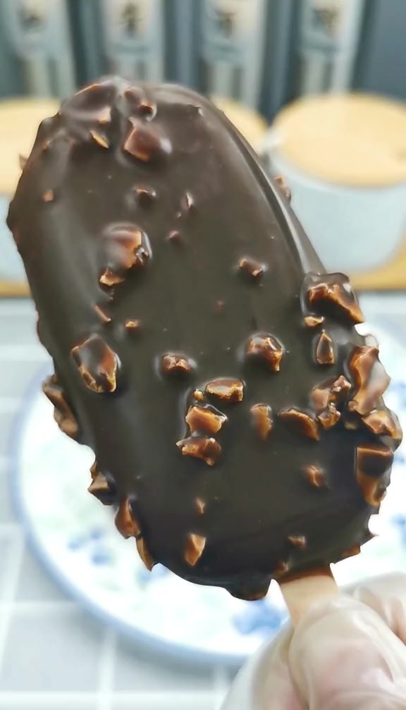 酸奶裹上巧克力,梦龙雪糕的家庭做法,学会再也不用买