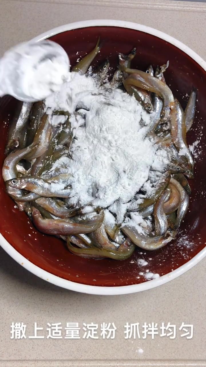 干炸小公鱼 好吃不贵 营养美味