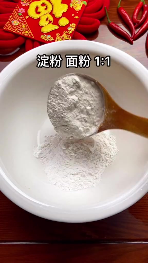 如何在家做出肯德基炸鸡腿,一口咬下去满嘴肉,超满足