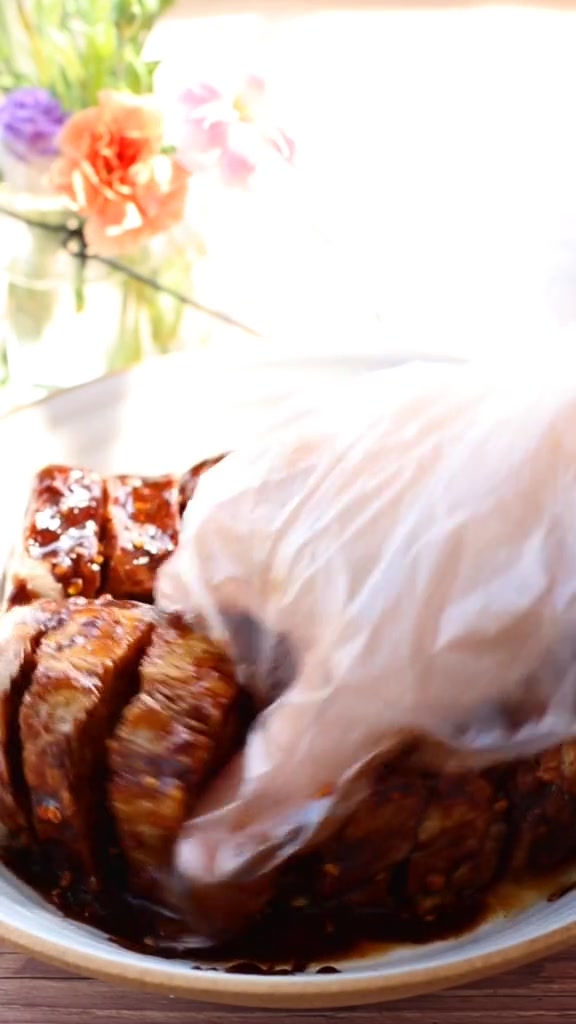 烤五花肉,外酥里嫩,肥而不腻,一口就爱上了它!