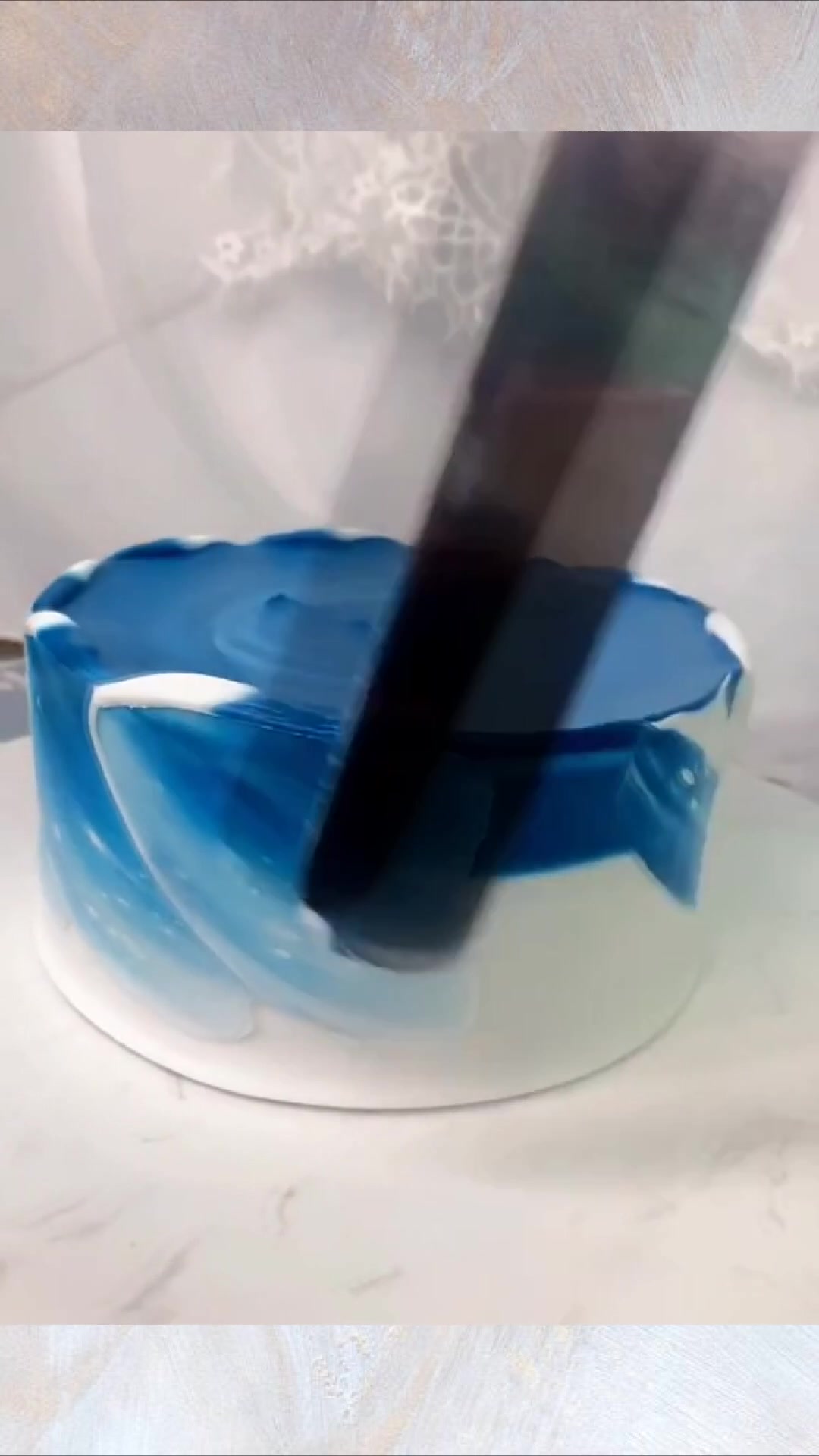 非常简约的皇冠蛋糕,成品简直太美了,送女友超级合适!