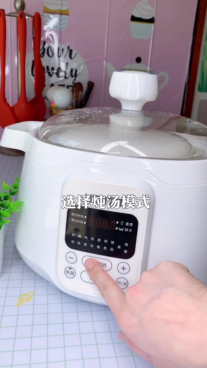 总是羡慕别人的小白皮,跟我学做这道银耳羹,满满的胶原蛋白