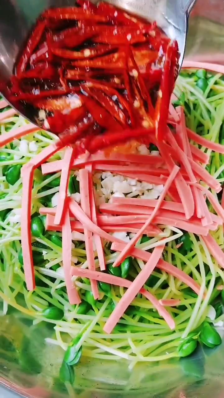 凉拌青豆苗,非常好吃又好做的家常菜,爽口下饭