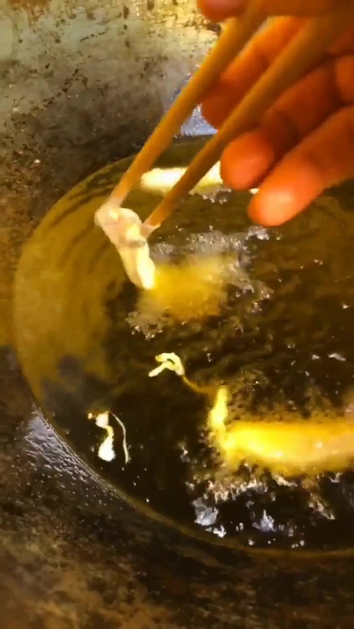 香喷喷的四川小酥肉
