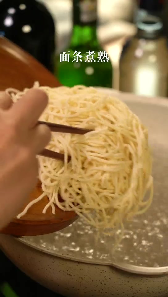 芝麻酱三丝面,富含蛋白质的夏日凉面