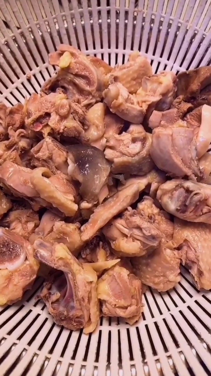 鸡块别光红烧了,这样做老好吃了,10斤排骨都不换