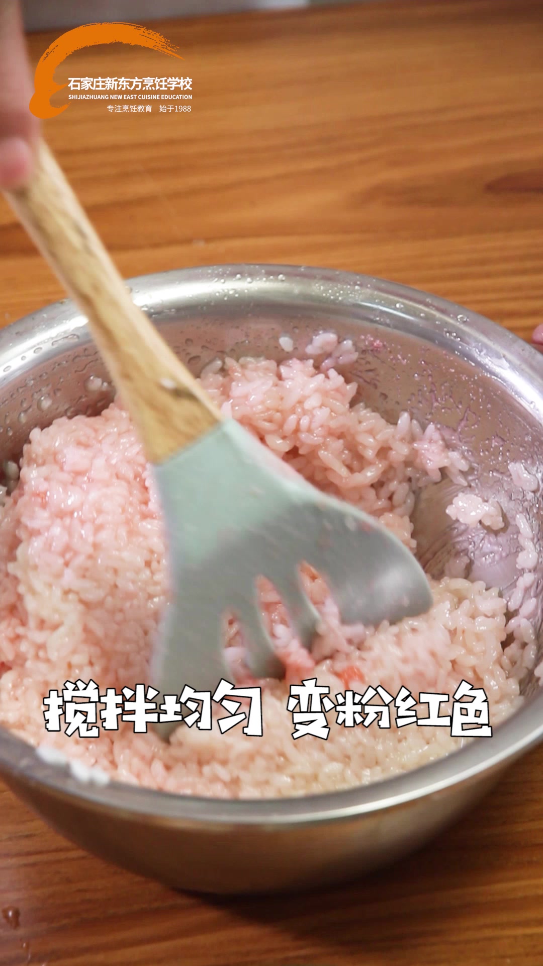 教你做道菜:转瞬间的美味,不会做饭也能轻松搞定的—手握寿司!