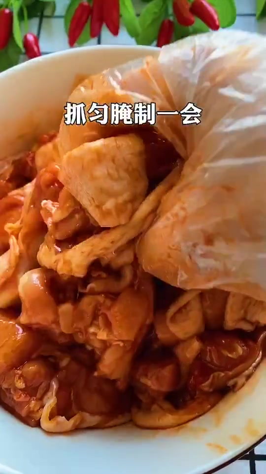 你知道鸡肉怎样烧才好吃吗?这样做,简单下饭 鲜嫩又好吃