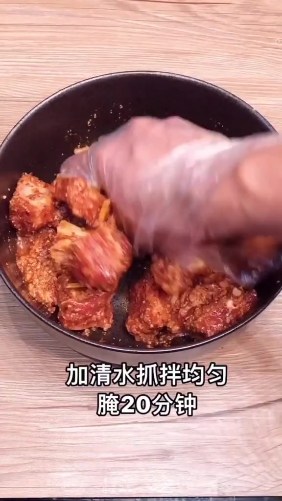 四川名菜“粉蒸排骨”的做法,香味浓郁,好吃不腻