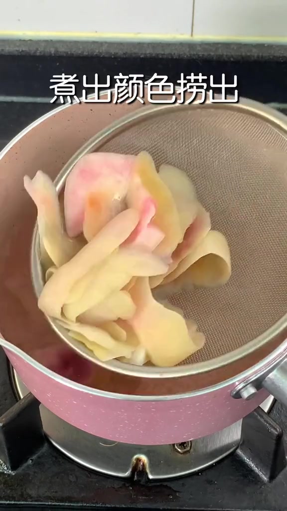 闺蜜生日,我亲手为她做了少女般甜蜜果冻蛋糕,结果给她感动哭了