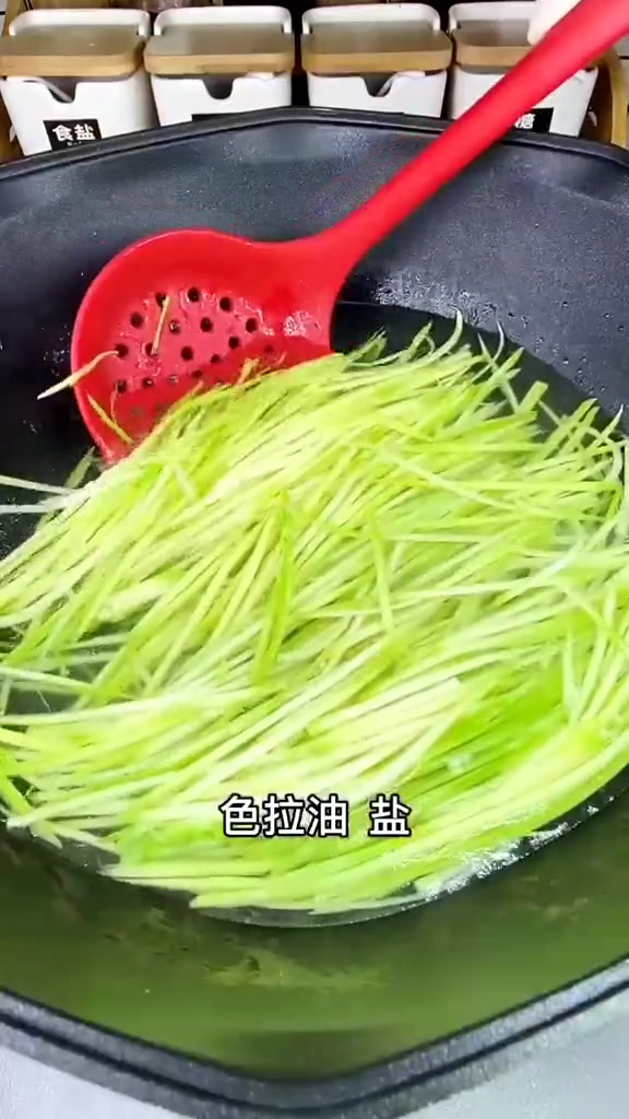 白灼鸡片,美味,营养,口感嫩滑!