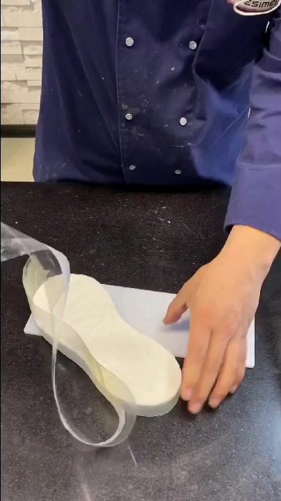 拖鞋蛋糕制作过程人字拖蛋糕做法创意蛋糕纯手工打造的模具喜欢吗