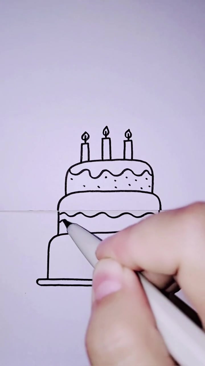 简笔画:画个隐藏佩奇的生日蛋糕!
