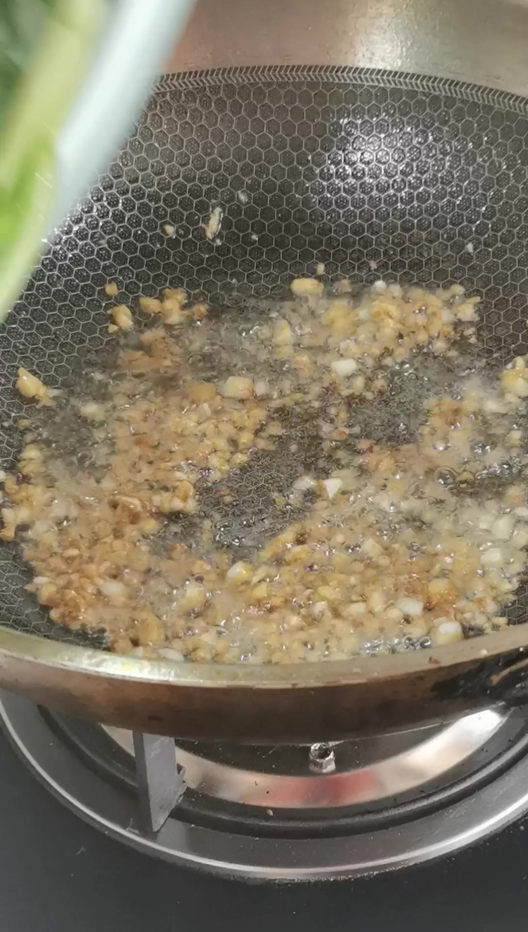 饭店里的青菜都这么炒,不仅好看还很好吃