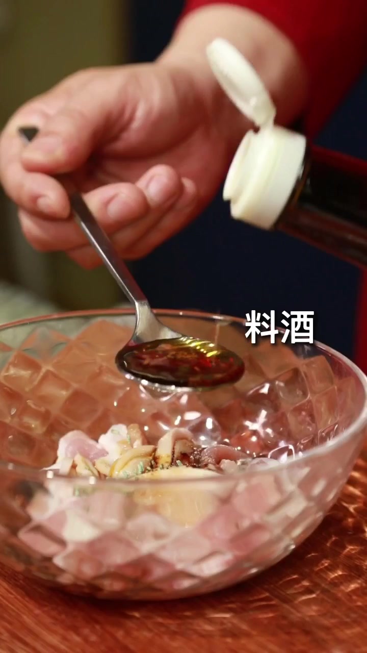 70年代家喻户晓的传统老菜,腐竹烧肉,齐活了您那!