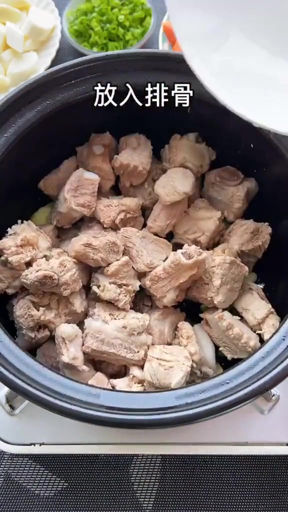 暖心的玉米排骨汤,滋补养生,下班回家来一碗