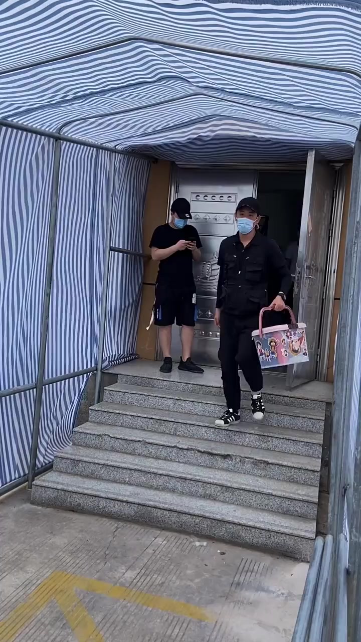几个月没见,陈伟霆的肌肉发达了!