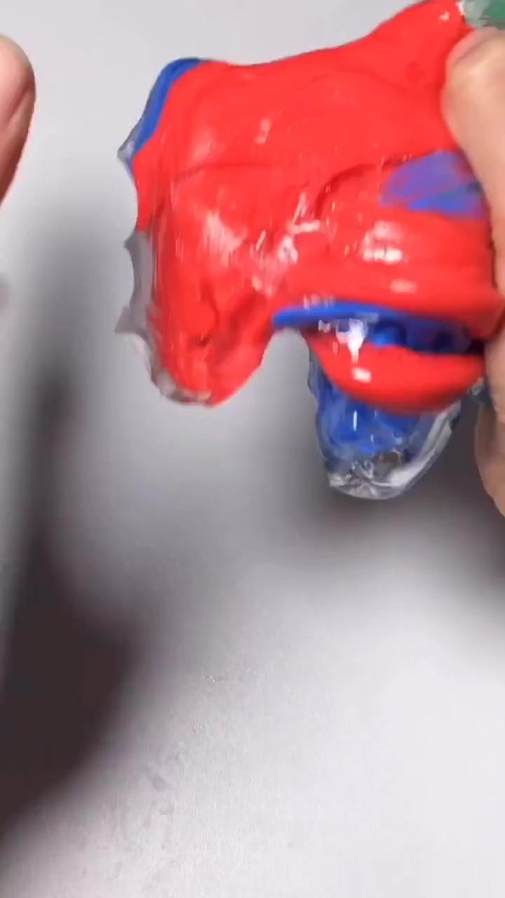 泰透混彩色的黏土球,是TFBOYS的应援色,粉丝们在哪里呢